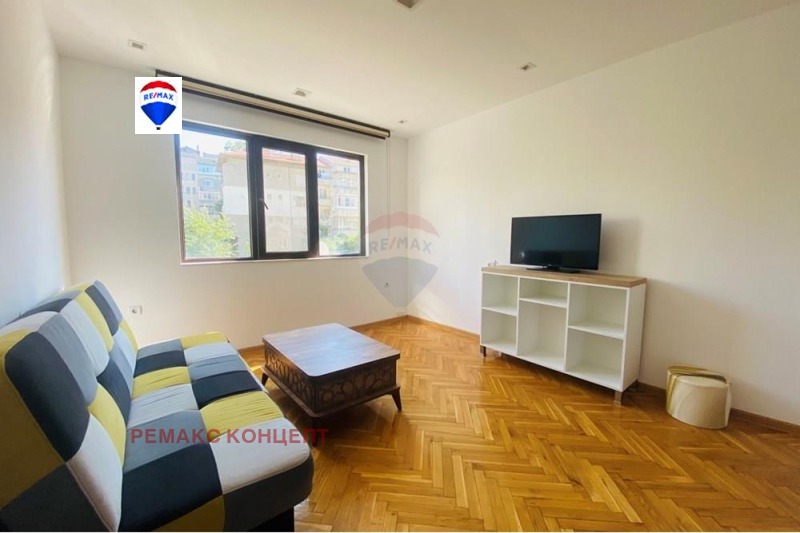 De inchiriat  Studio Șumen , 5-ti polc , 42 mp | 26117916 - imagine [2]