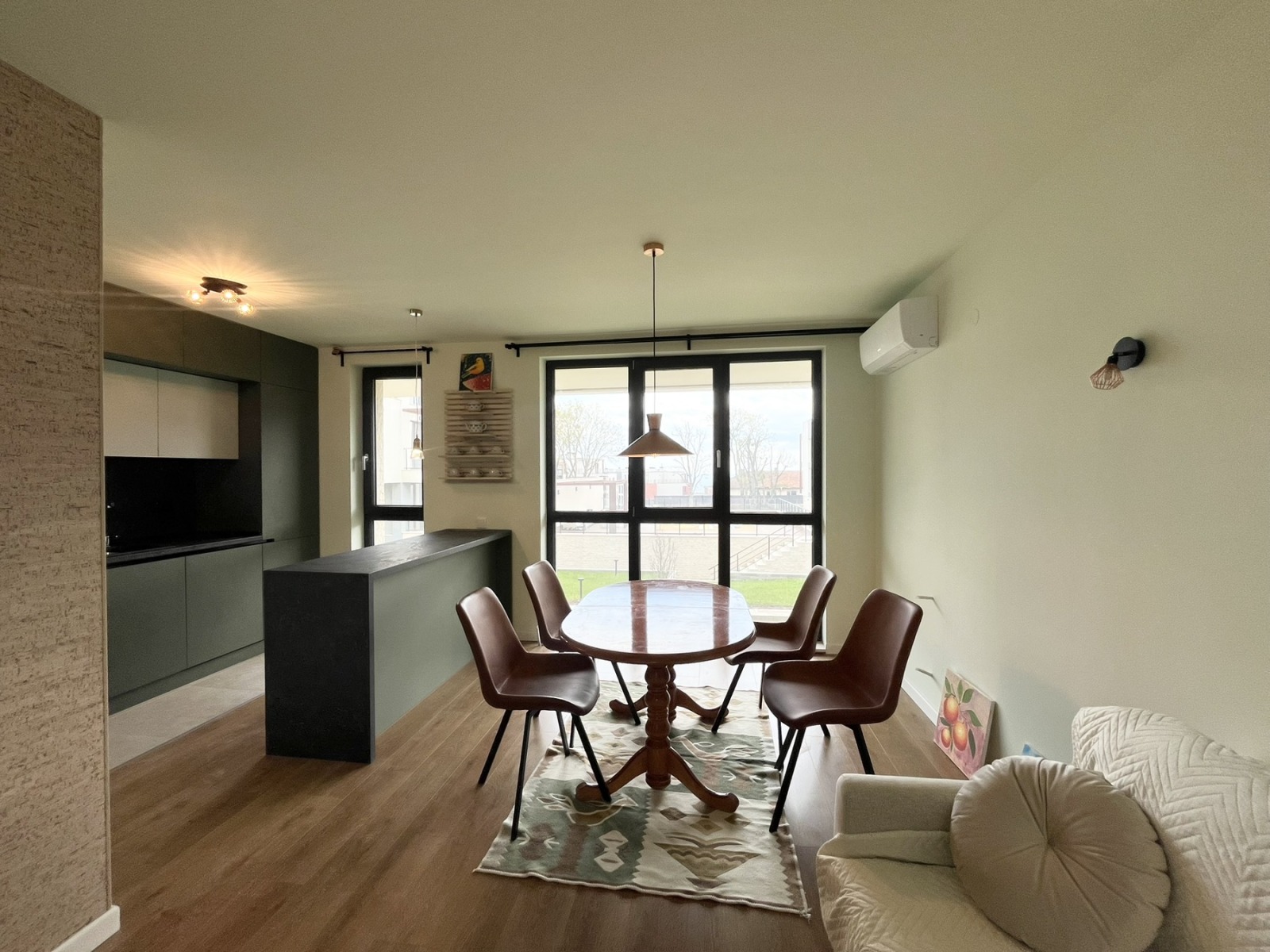 Дава под наем 2-СТАЕН, гр. Варна, Свети Никола