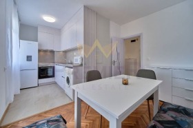 2 dormitoare Vladislav Varnenciic 1, Varna