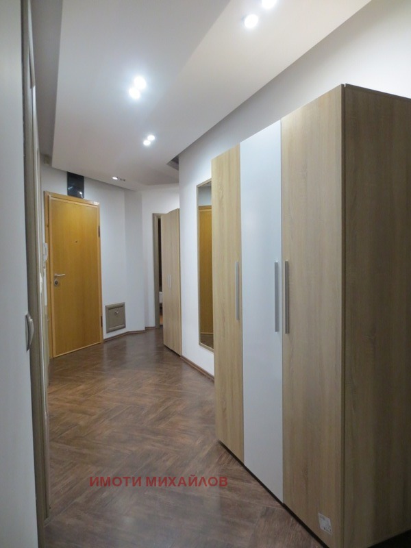 Дава под наем 4-СТАЕН, гр. София, Стрелбище, снимка 6 - Апартаменти - 55376236