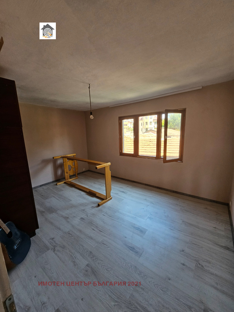 De inchiriat  3 dormitoare Hascovo , Liuben Caravelov , 105 mp | 94686513 - imagine [10]