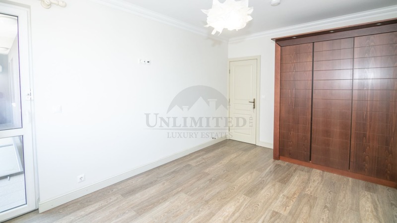 Дава под наем  4-стаен град София , Изгрев , 200 кв.м | 64760977 - изображение [12]