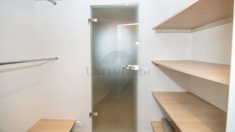 Дава под наем  4-стаен град София , Изгрев , 200 кв.м | 64760977 - изображение [17]