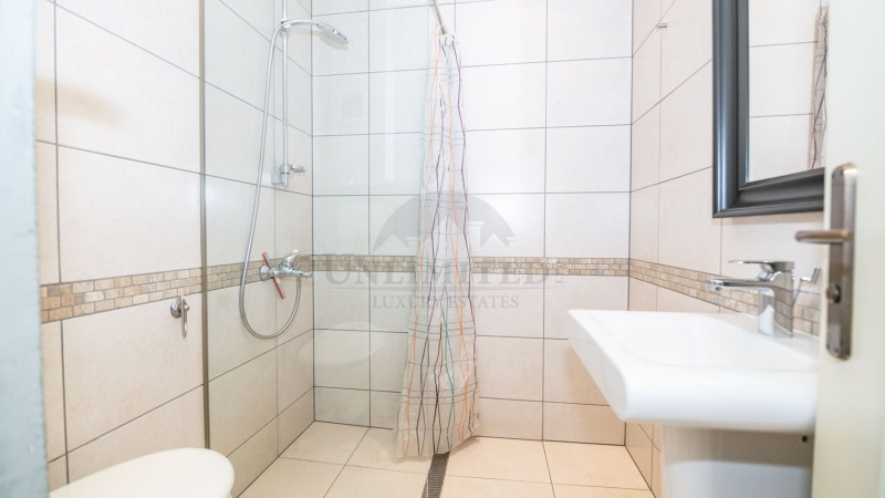 Дава под наем  4-стаен град София , Изгрев , 200 кв.м | 64760977 - изображение [13]
