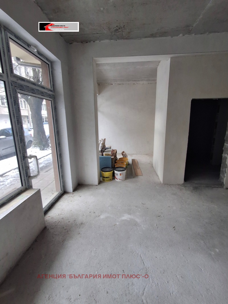 Дава под наем МАГАЗИН, гр. София, Красно село, снимка 15 - Магазини - 53147815