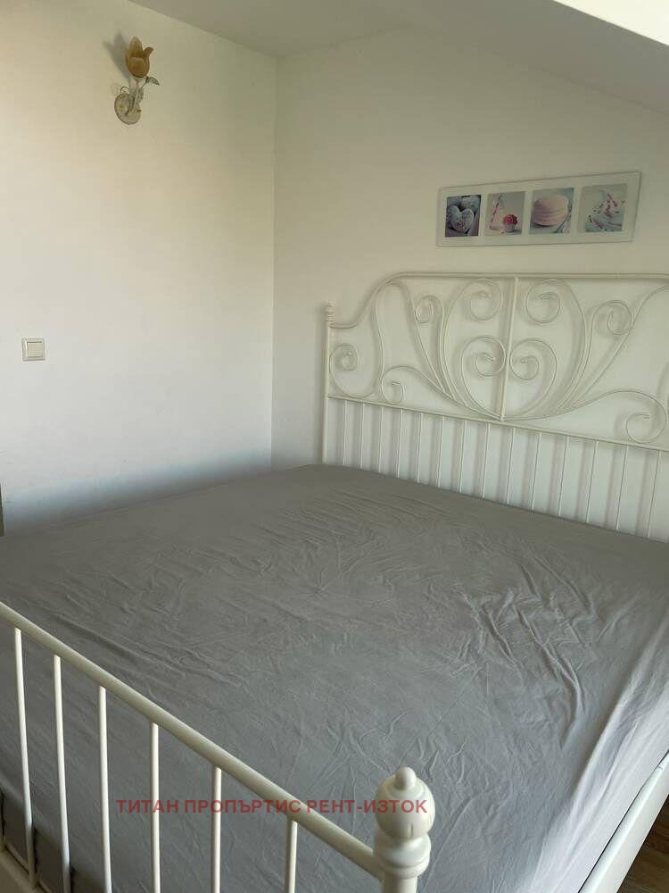 Дава под наем КЪЩА, с. Кошарица, област Бургас, снимка 3 - Къщи - 52398447