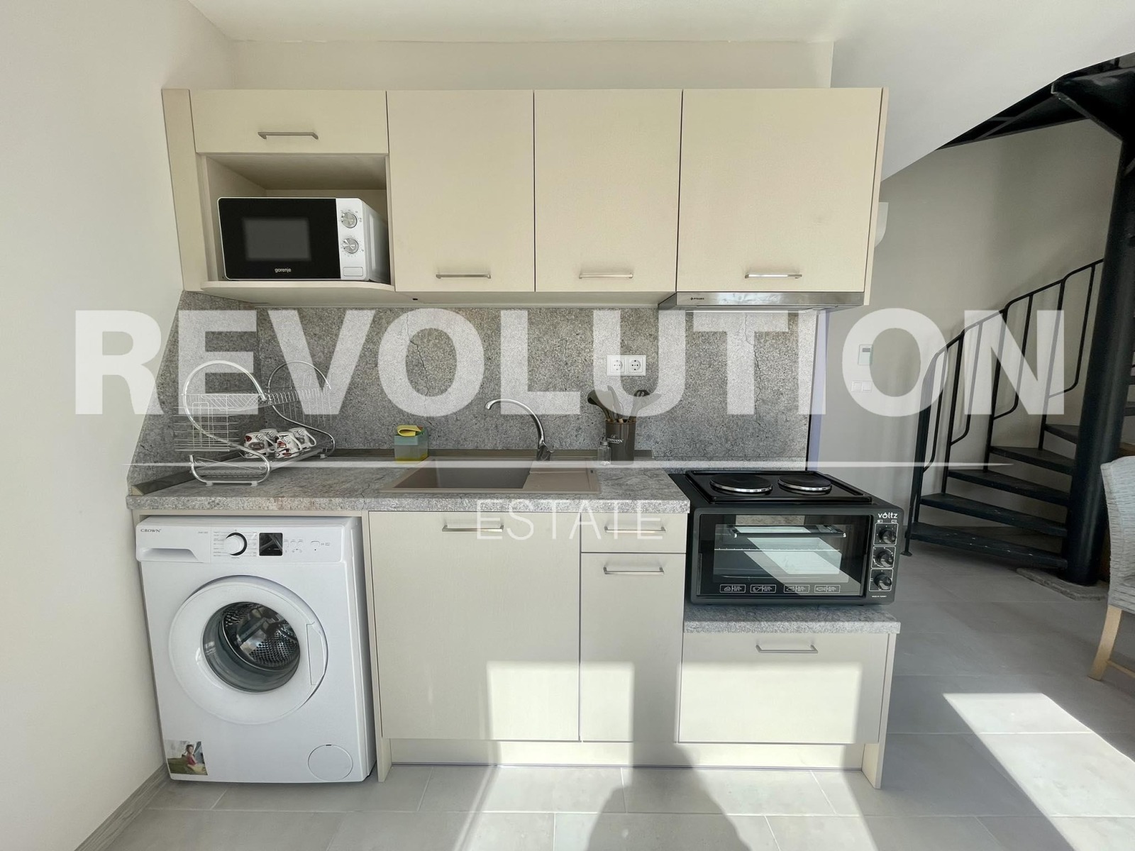 Дава под наем КЪЩА, гр. Варна, м-т Ален мак, снимка 11 - Къщи - 53674156