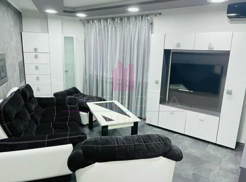 Te huur  2 slaapkamers Ruse , Jalta , 82 m² | 14850013 - afbeelding [5]