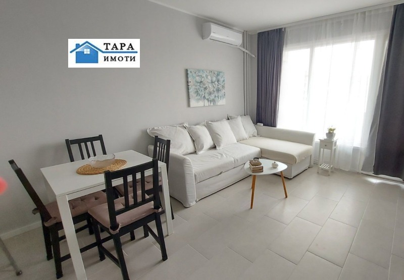 Kiadó  Stúdió Sofia , Ljulin 8 , 44 négyzetméter | 93362294