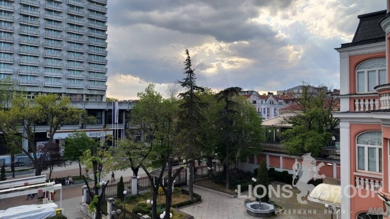 De inchiriat  2 dormitoare Varna , Țentâr , 70 mp | 62895995 - imagine [9]