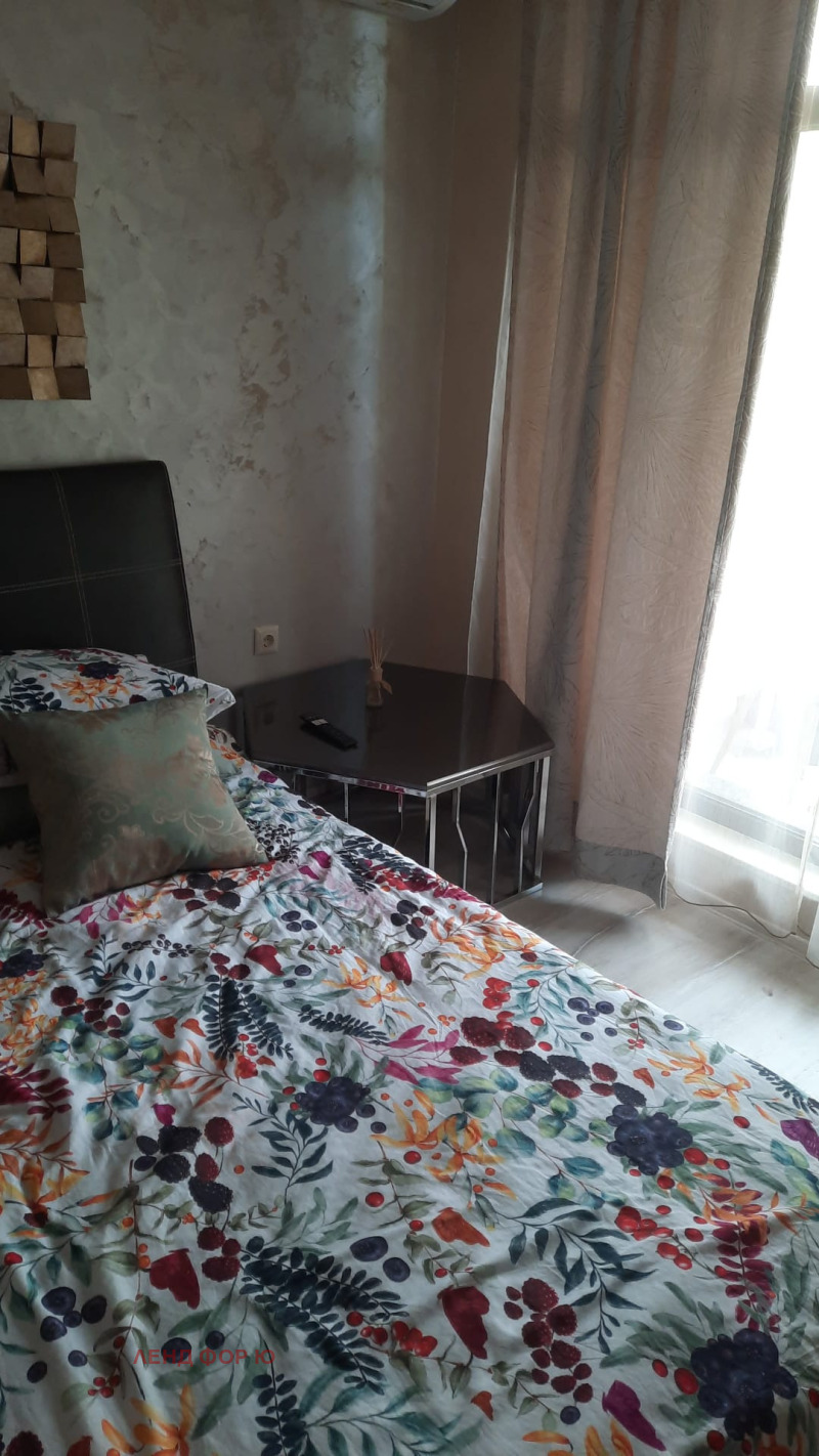 En renta  1 dormitorio Sofia , Vitosha , 80 metros cuadrados | 86413809 - imagen [9]