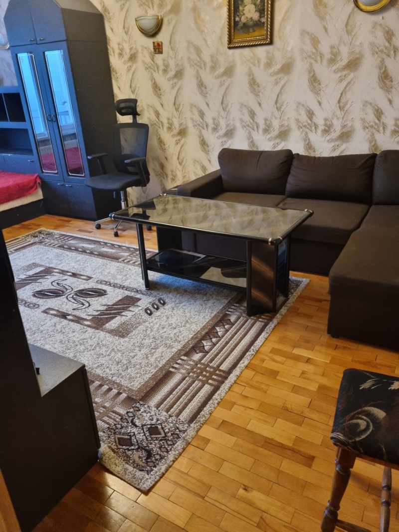 Дава под нем  2-стаен, град София, Мусагеница •  500 EUR • ID 56786556 — holmes.bg - [1] 