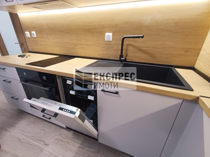 En renta  1 dormitorio Varna , Tsentar , 70 metros cuadrados | 42111153 - imagen [2]
