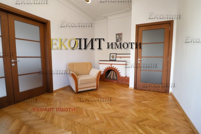 В аренду  3 спальни София , Център , 134 кв.м | 49879595