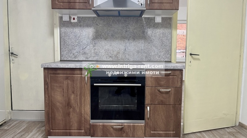 Дава под наем 3-СТАЕН, гр. Хасково, Овчарски, снимка 2 - Апартаменти - 53416576