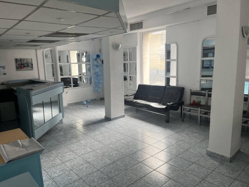 Kiralık  Ofis Burgas , Centar , 90 metrekare | 76045962