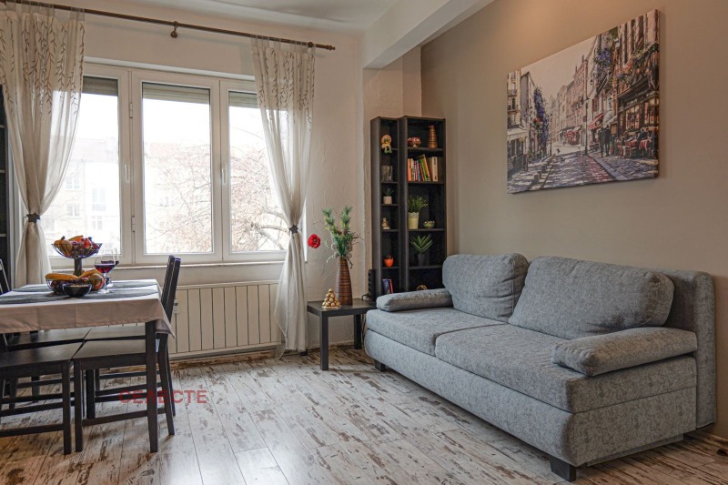 Дава под наем МЕЗОНЕТ, гр. София, Център, снимка 2 - Апартаменти - 52495426