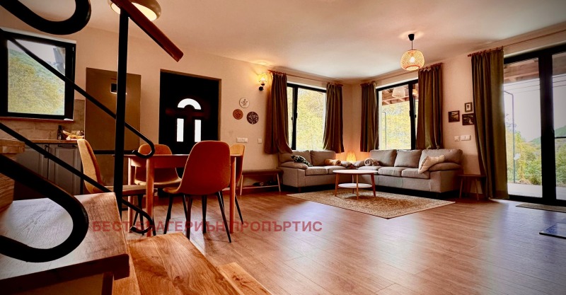 Do wynajęcia  Dom region Błagojewgrad , Gorna Breznica , 230 mkw | 90448933 - obraz [3]