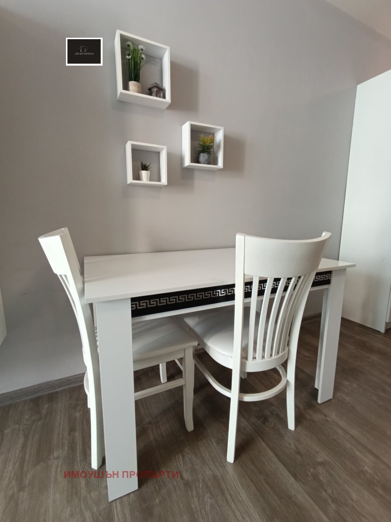 För uthyrning  Studio Sofia , Studentski grad , 45 kvm | 75351453 - bild [3]