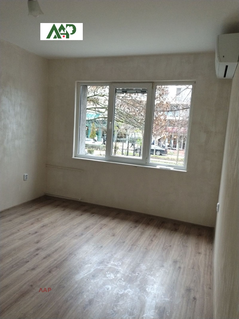 Дава под наем 2-СТАЕН, гр. София, Иван Вазов, снимка 11 - Апартаменти - 52536935