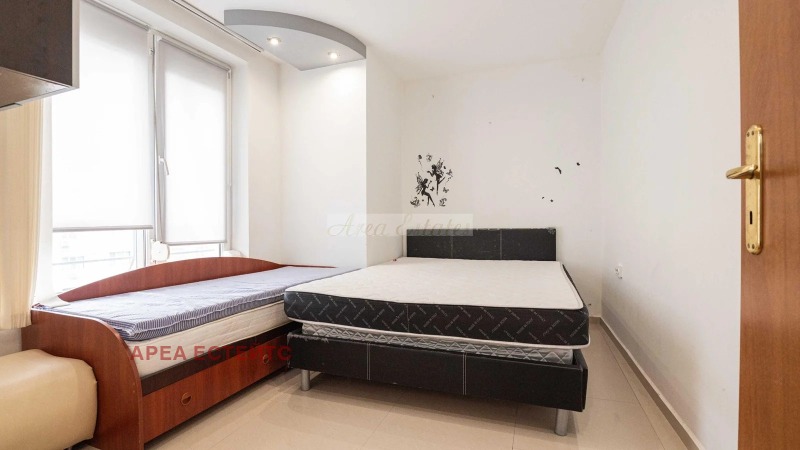 Дава под наем 3-СТАЕН, гр. Бургас, Зорница, снимка 8 - Апартаменти - 53438609