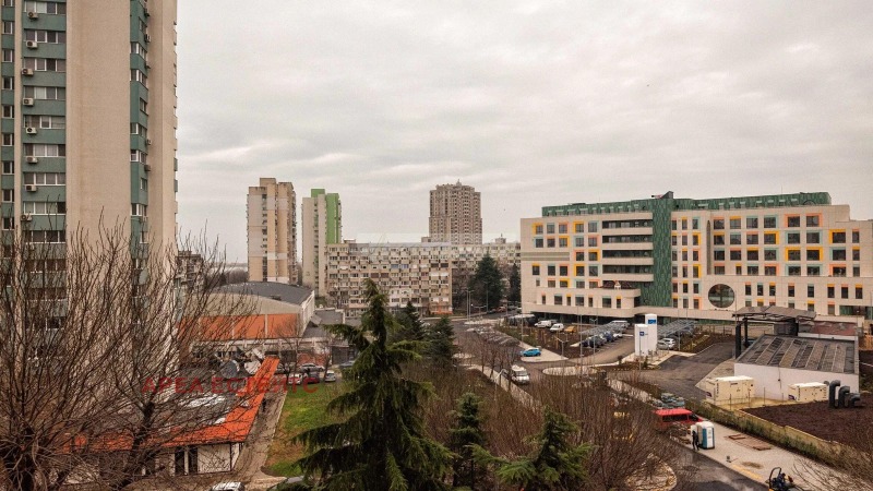 Дава под наем 3-СТАЕН, гр. Бургас, Зорница, снимка 9 - Апартаменти - 53438609