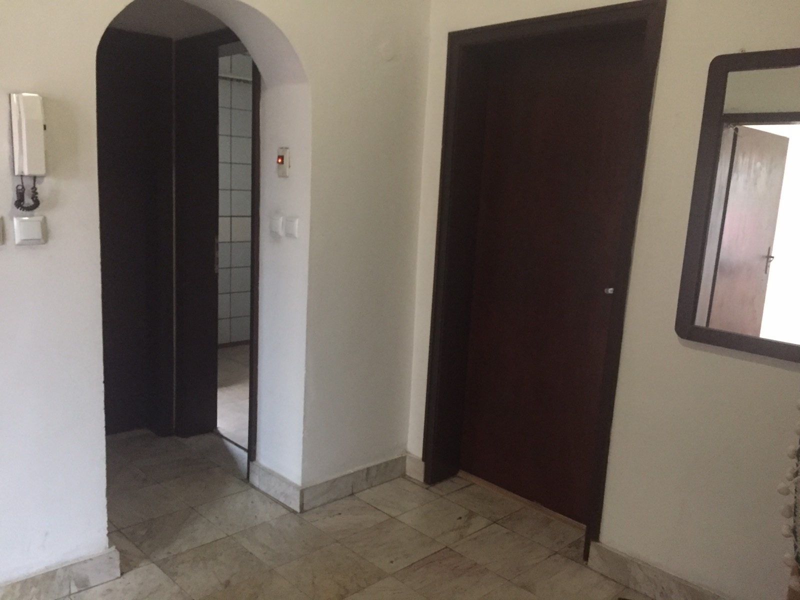 Дава под наем СТАЯ, гр. София, Редута, снимка 8 - Стаи под наем - 56182517