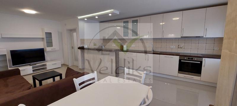 Дава под наем 3-СТАЕН, гр. София, Редута