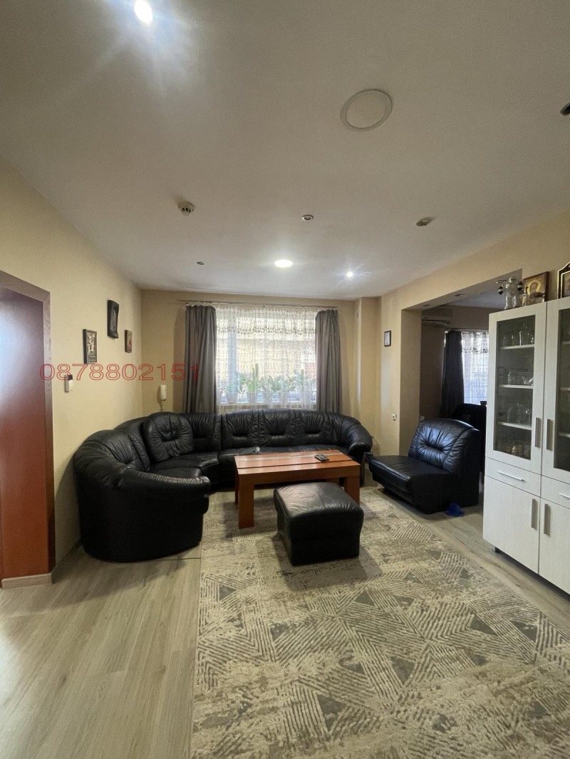 Para alugar  2 quartos Pleven , Chirok centar , 150 m² | 91892304
