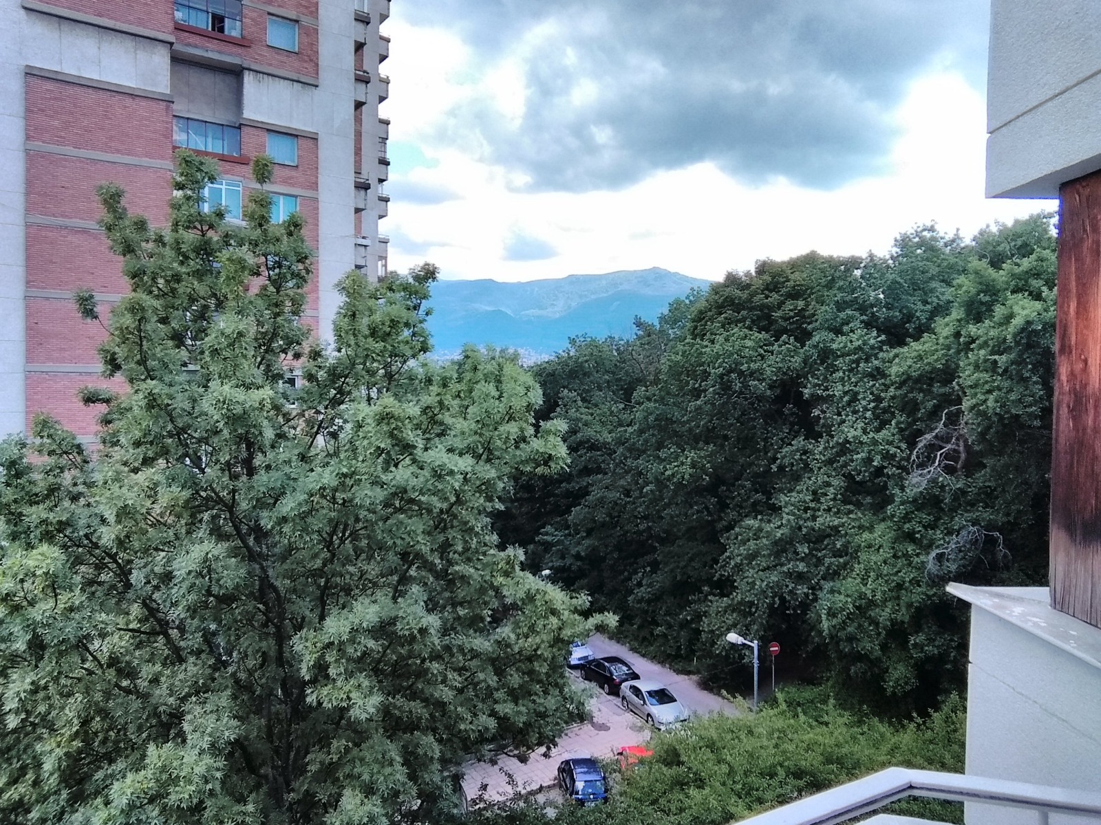 Дава под наем 3-СТАЕН, гр. София, Изгрев, снимка 12 - Апартаменти - 54814926