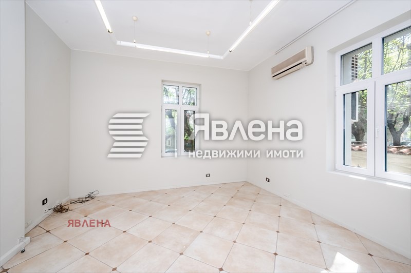 Издаје се  Канцеларија Софија , Центар , 120 м2 | 27995728 - слика [2]