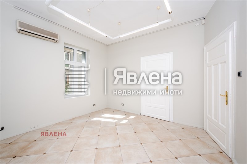 Издаје се  Канцеларија Софија , Центар , 120 м2 | 27995728 - слика [3]