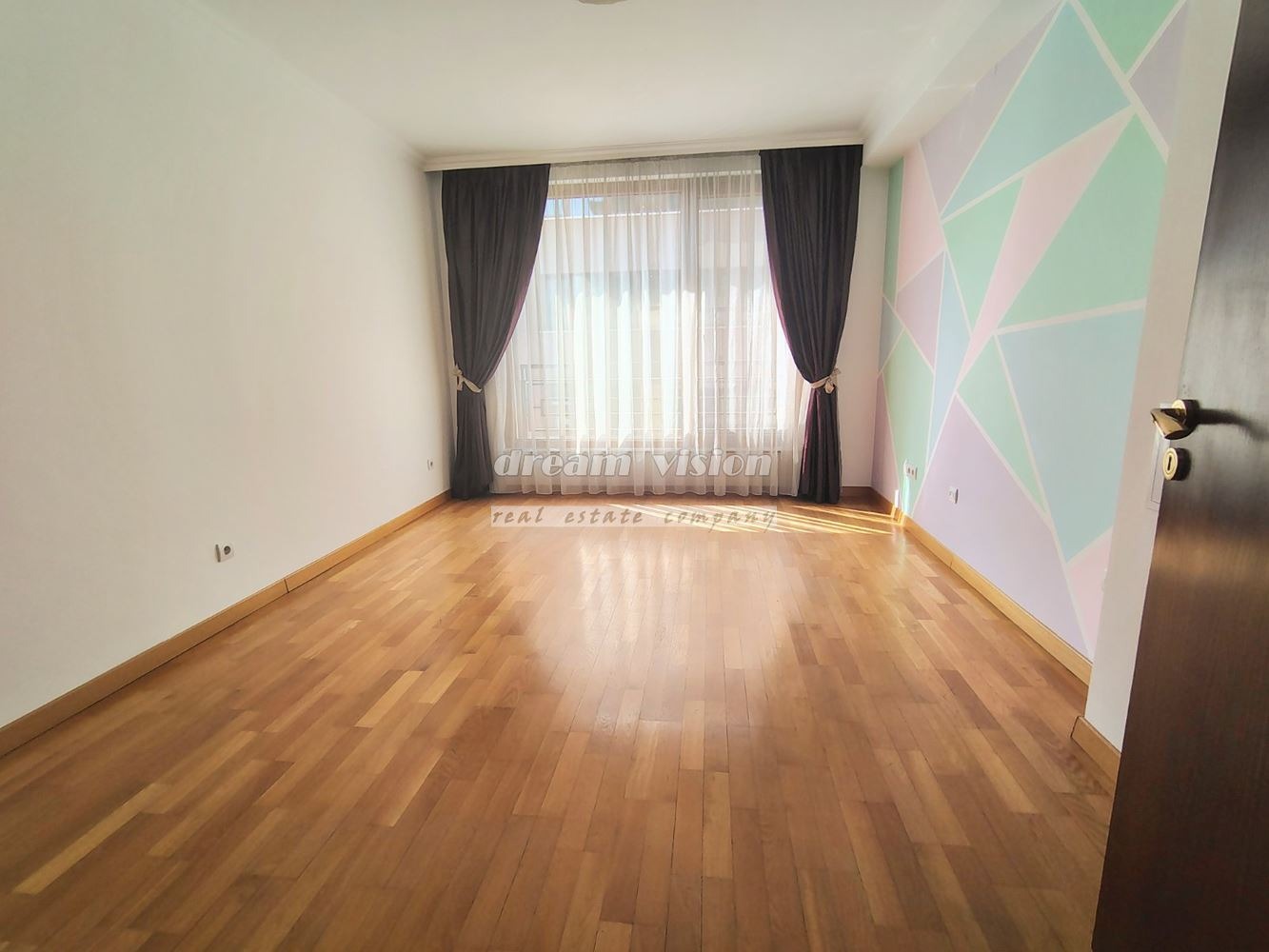 Дава под наем 4-СТАЕН, гр. София, Изток, снимка 8 - Апартаменти - 53525113