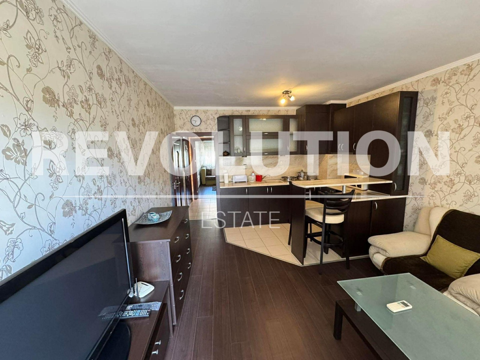 Дава под наем 2-СТАЕН, гр. Варна, Погреби