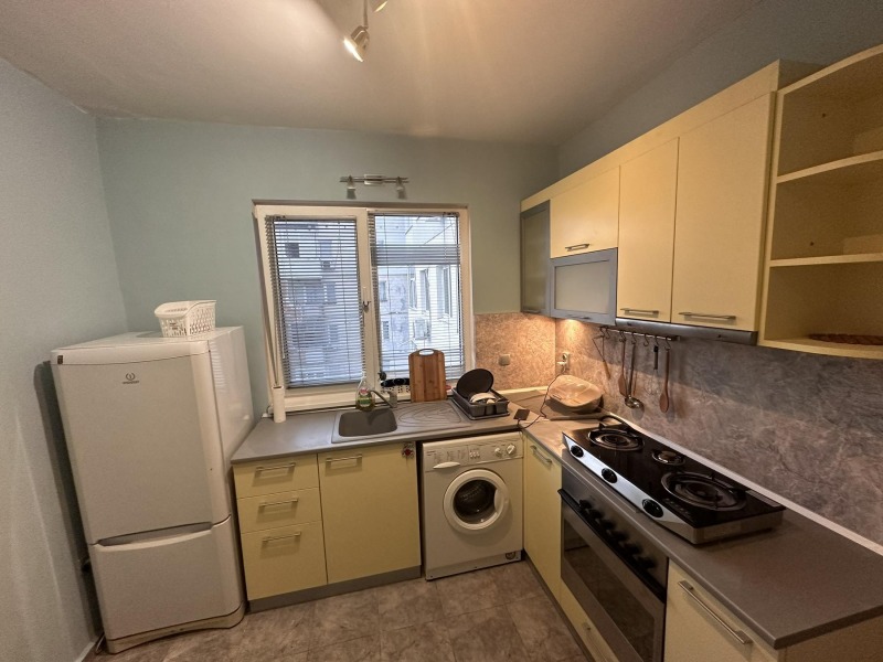 Под наем 2-СТАЕН, град Пловдив, Каменица 2 • 950 лв. / 485.73 € • 23430576 1