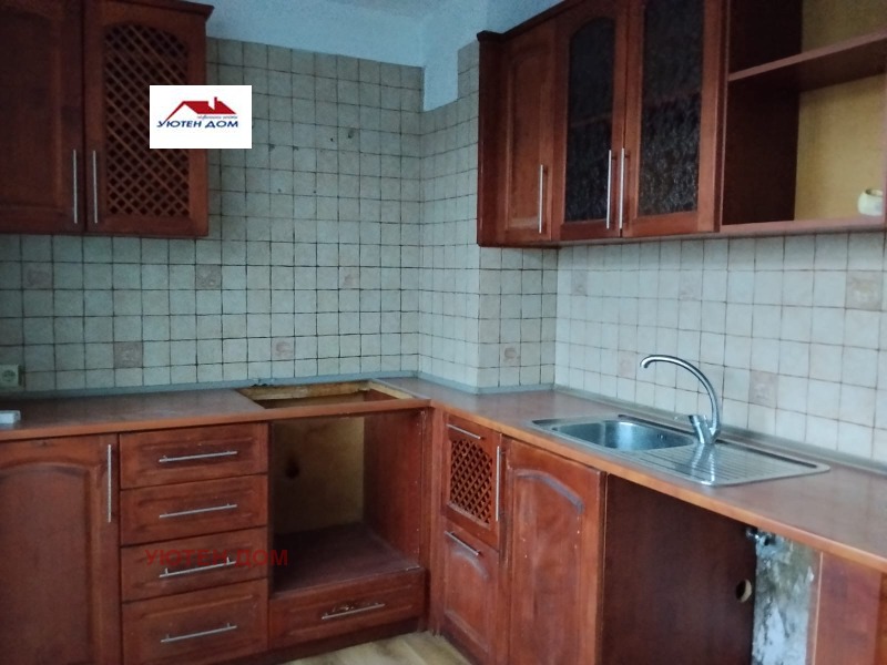 Дава под наем 2-СТАЕН, гр. Шумен, Гривица, снимка 3 - Апартаменти - 53019494