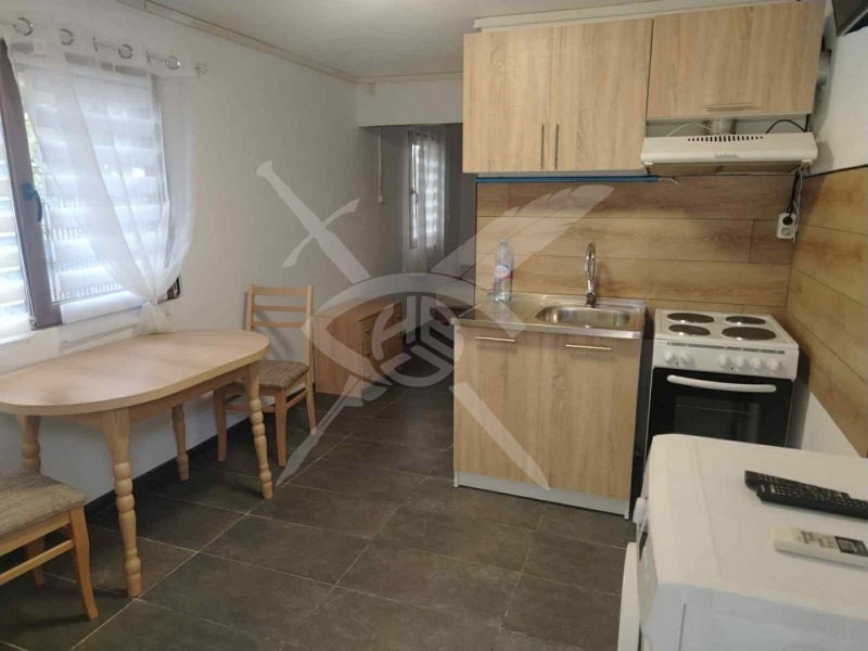 Дава под наем  Етаж от къща град София , Враждебна , 30 кв.м | 13224511