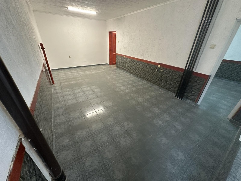 Kiadó  Üzlet Sofia , Ljulin 2 , 68 négyzetméter | 86090388