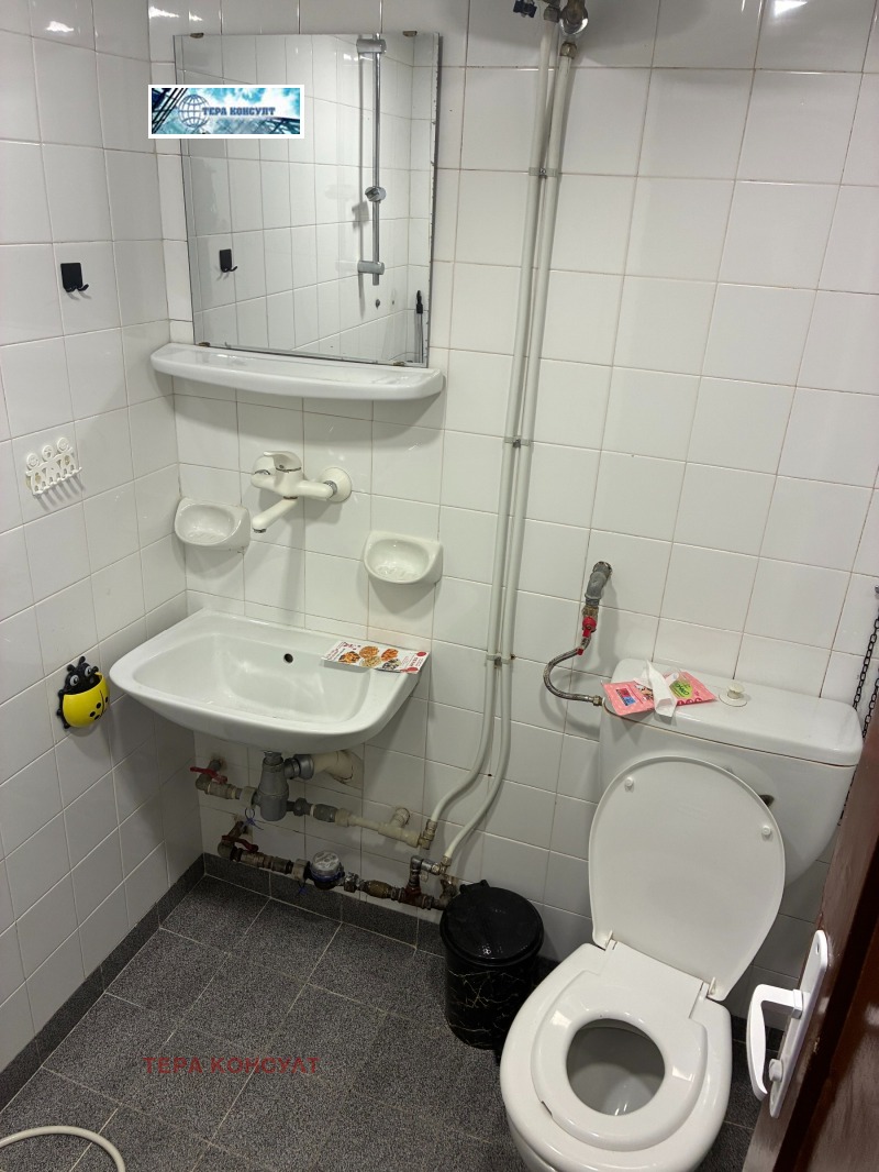 Дава под наем 3-СТАЕН, гр. Плевен, Идеален център, снимка 2 - Апартаменти - 52411056