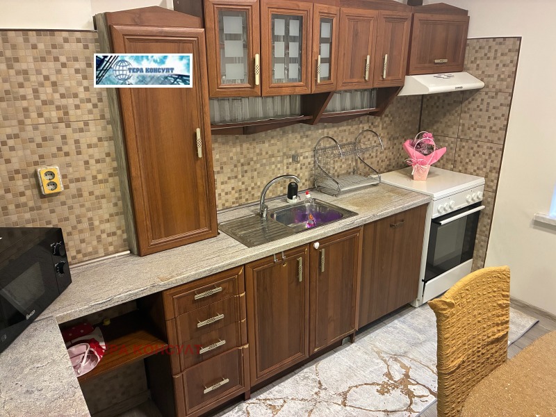 Дава под наем 3-СТАЕН, гр. Плевен, Идеален център, снимка 4 - Апартаменти - 52411056