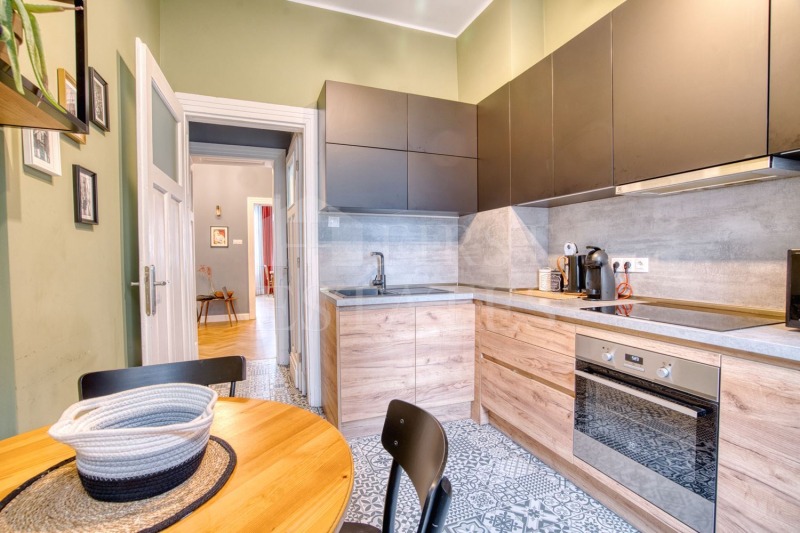 Дава под наем 3-СТАЕН, гр. София, Център, снимка 5 - Апартаменти - 53191030