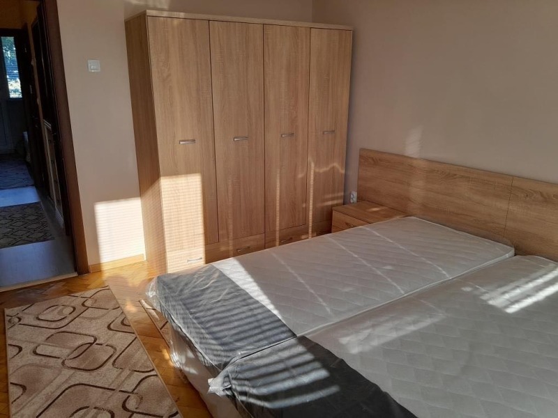 De inchiriat  2 dormitoare Plovdiv , Marașa , 95 mp | 37849543 - imagine [6]