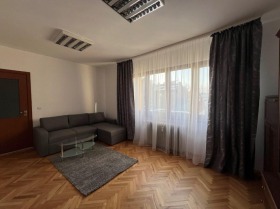 1 chambre Tsentar, Sofia 1