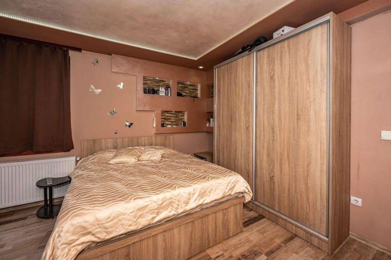 Дава под наем  3-стаен град Пловдив , Остромила , 100 кв.м | 89329348 - изображение [6]