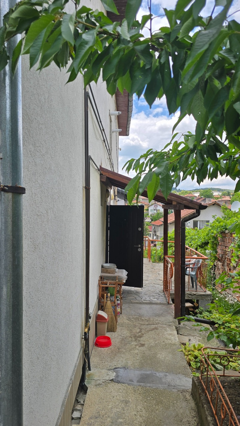 A louer  Étage de la maison Pernik , Baikoucheva mahala , 72 m² | 68621171 - image [12]