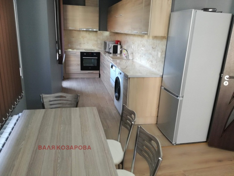 K pronájmu  1 ložnice Pleven , Idealen centar , 70 m2 | 86224992