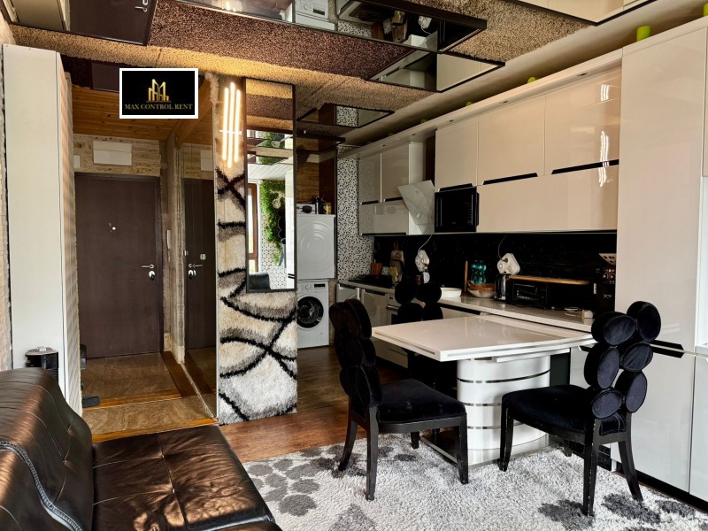 Издаје се  2 спаваће собе Софија , Младост 3 , 90 м2 | 40942961