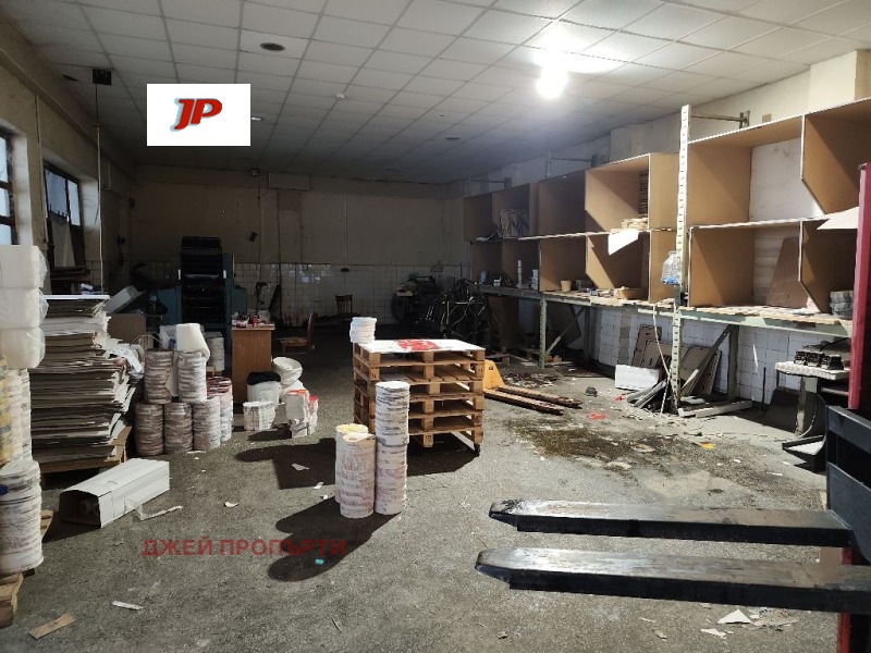 Дава под наем ПРОМ. ПОМЕЩЕНИЕ, гр. Пловдив, Кършияка, снимка 3 - Производствени сгради - 53516402