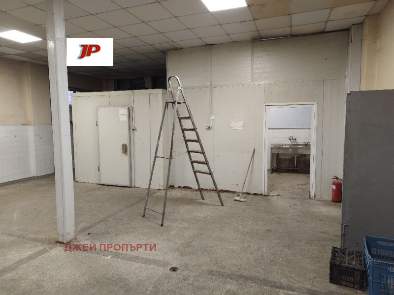 Дава под наем ПРОМ. ПОМЕЩЕНИЕ, гр. Пловдив, Кършияка, снимка 8 - Производствени сгради - 53516402