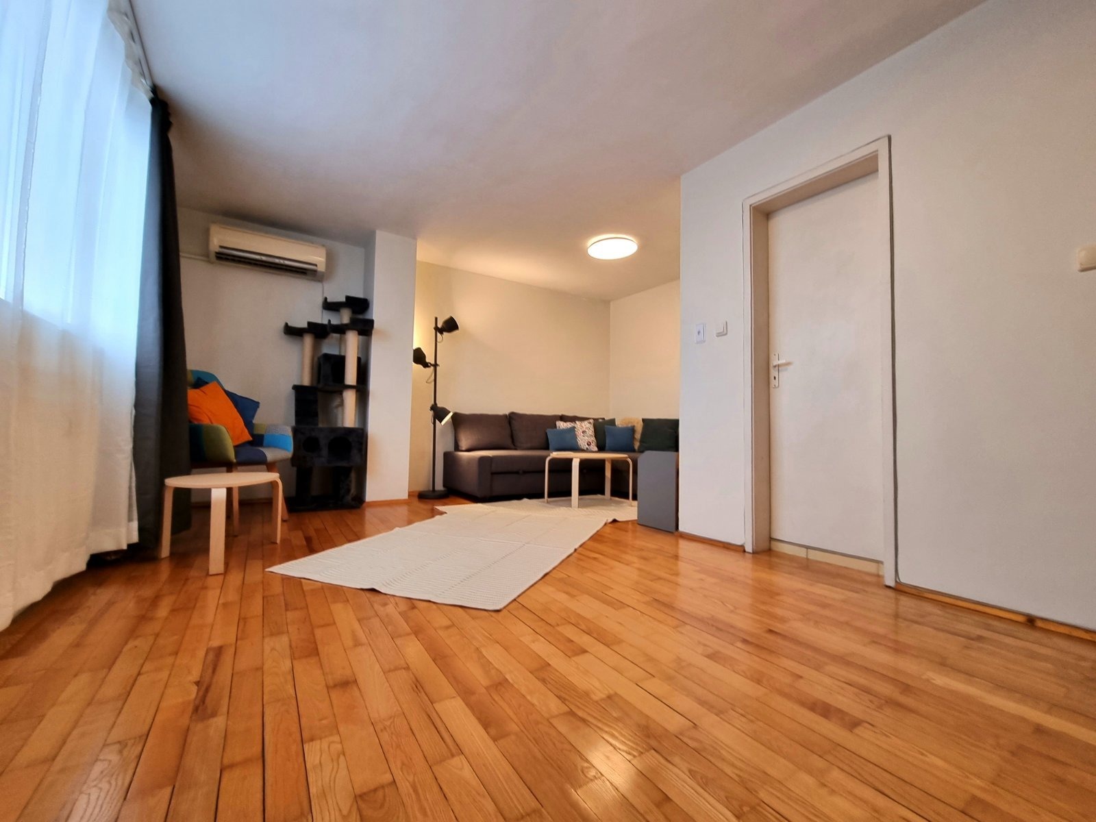 Дава под наем 3-СТАЕН, гр. София, Гео Милев, снимка 8 - Апартаменти - 53203980